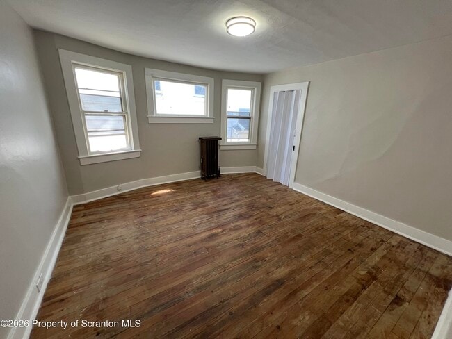Building Photo - 1131 W Locust St