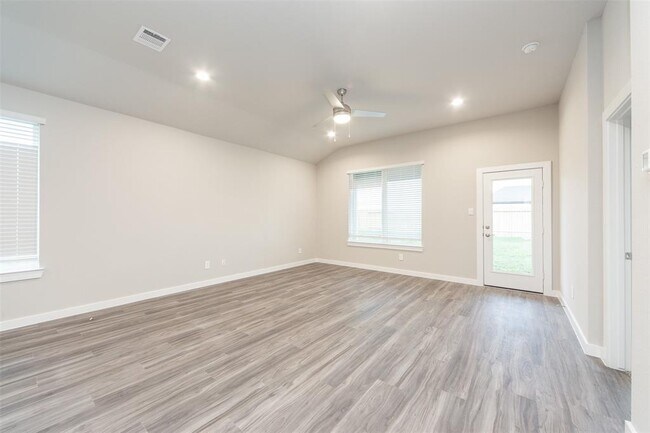 Building Photo - 22503 Cappella Vlg Ln