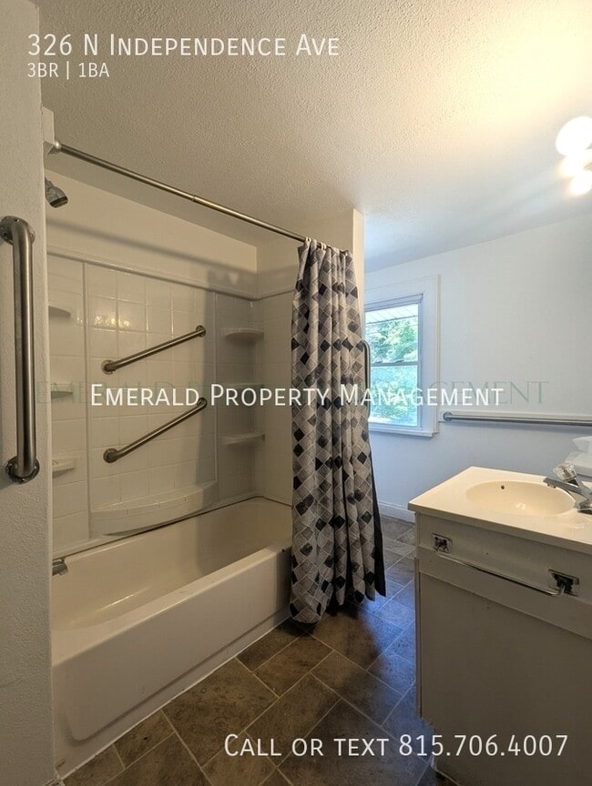 Building Photo - 326 N Independence Ave