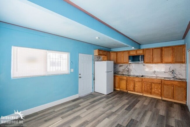 Building Photo - Charming 1Bdm 1Ba Unit in Central Las Vegas - MI Special