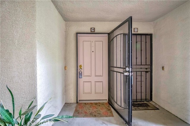 Building Photo - 13602 La Jolla Cir