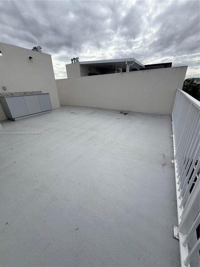 Building Photo - 25743 SW 144th Ave