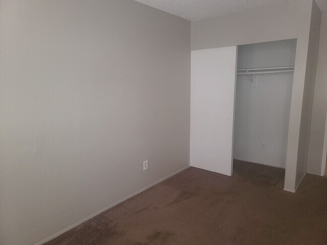 Building Photo - 1079 Patterson Ave