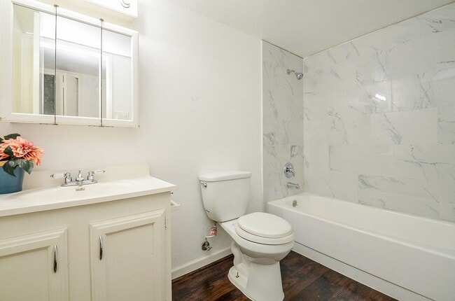 Building Photo - 17518 Autumn Trails Ln