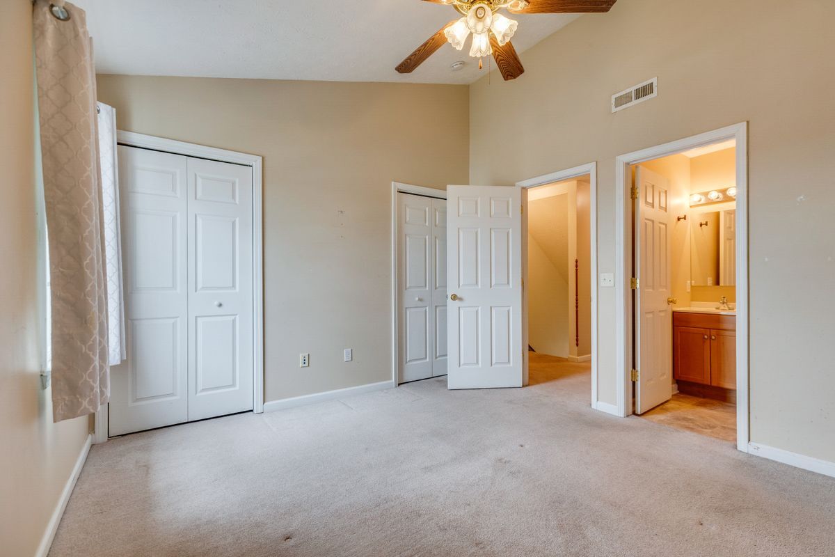 Building Photo - 659 Beaverview Dr