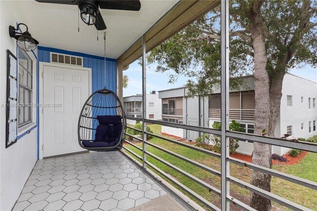 Building Photo - 854 Normandy Trail