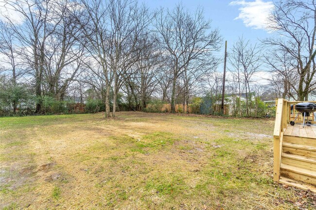 Building Photo - 863 Central Ave