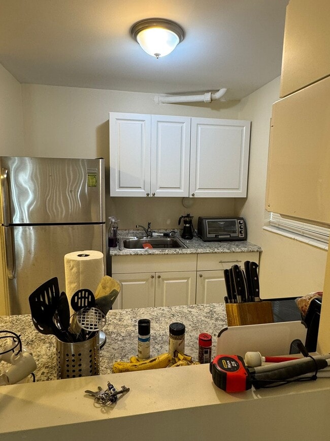 Building Photo - 300 NE 191st St