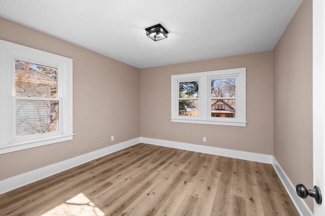 Building Photo - 1182 25th St