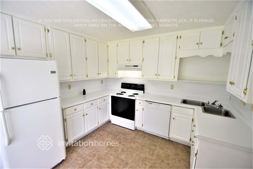 Building Photo - 2847 Oak Meadow Ln