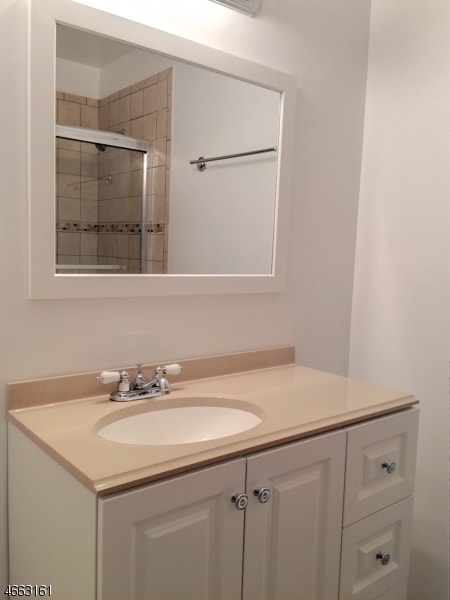 Building Photo - 64 Sycamore Ct