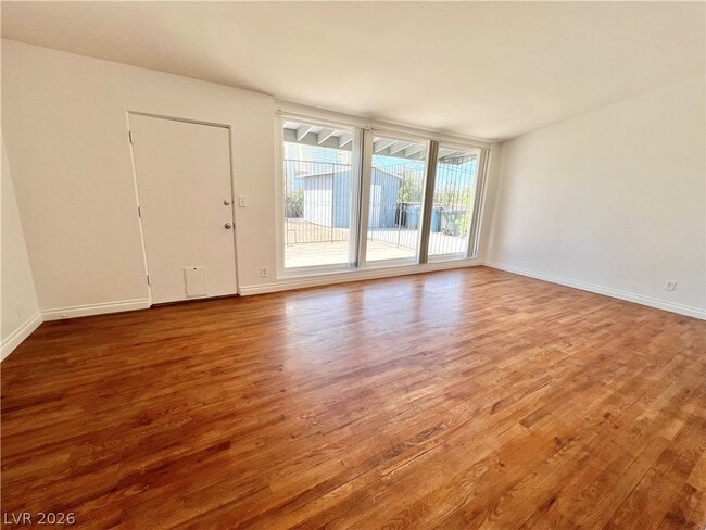 Building Photo - 2300 Santa Clara Dr