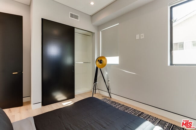 Building Photo - 18015 Martha St