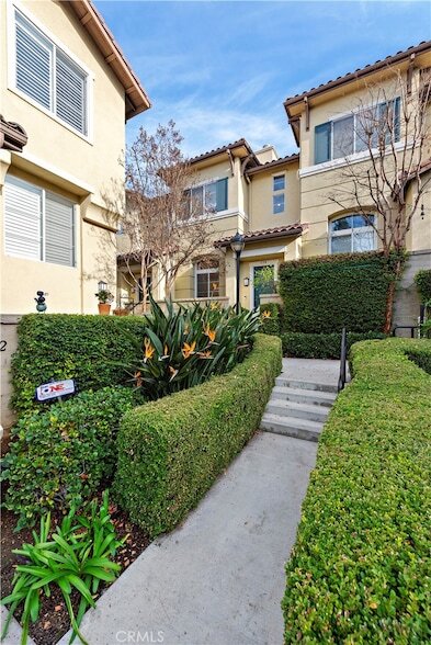 Building Photo - 158 N Brea Blvd