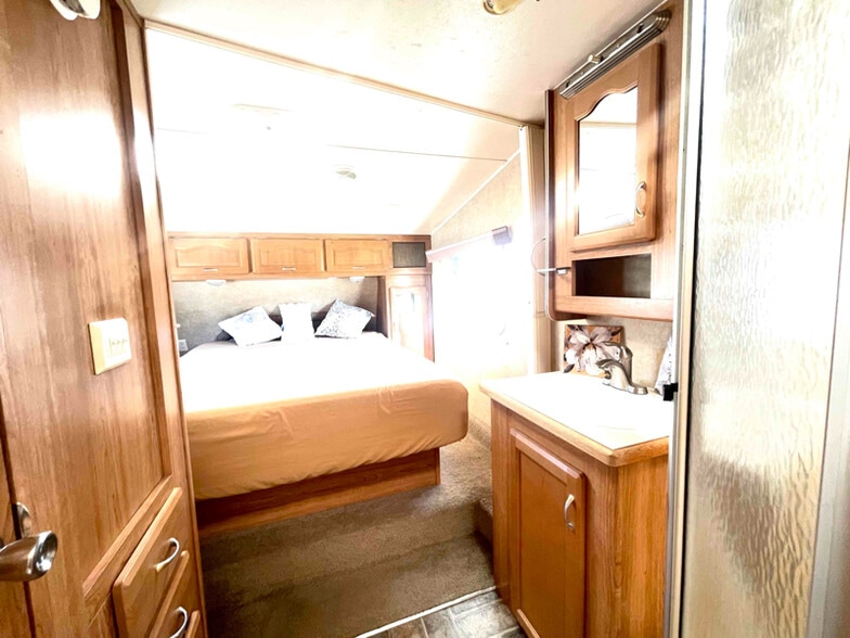 Building Photo - 464 Ellis St