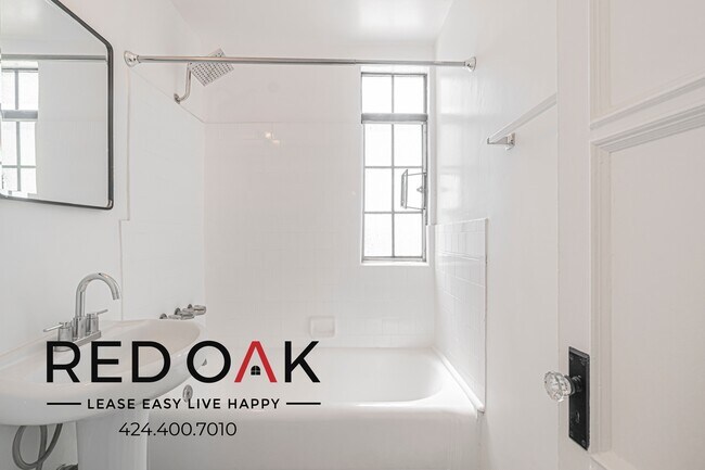 Building Photo - 535 S Gramercy Pl