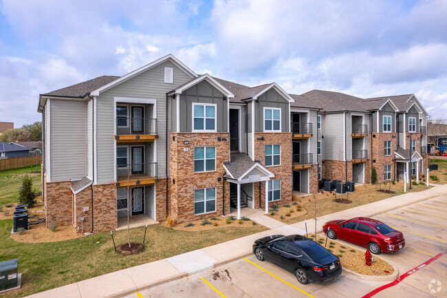 Building Photo - Juniper Pointe Apartments