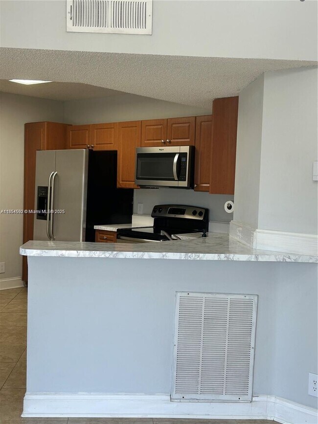 Building Photo - 8821 Wiles Rd