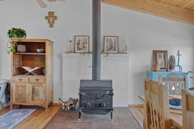 Building Photo - 3 Bedroom, 2.5 Bathroom Home in Edgewood, NM