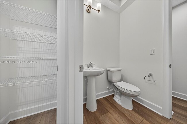 Building Photo - 2722 NW 87th Ter