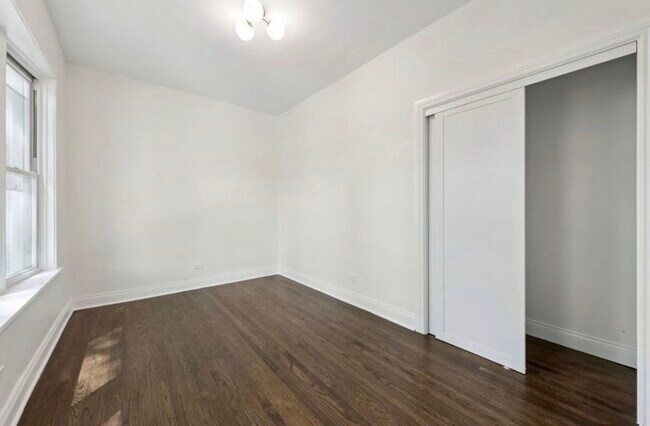 Building Photo - 1340 W Hollywood Ave