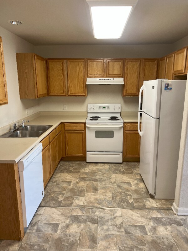 Building Photo - 3606 Ponderosa Ct