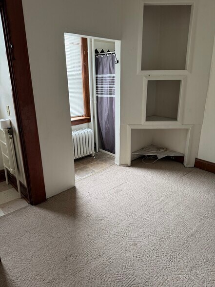 Bedroom/bath - 216 South St