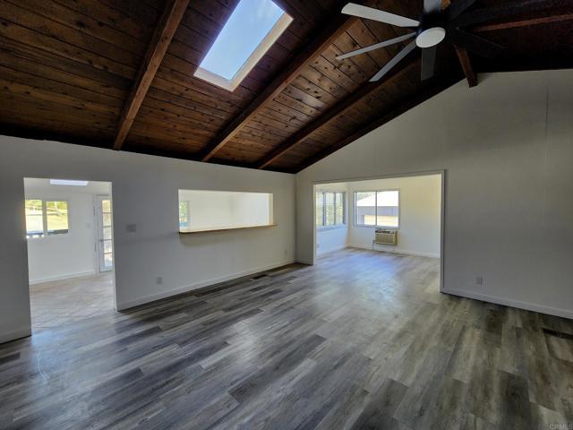 Building Photo - 1008 Manzanita Dr