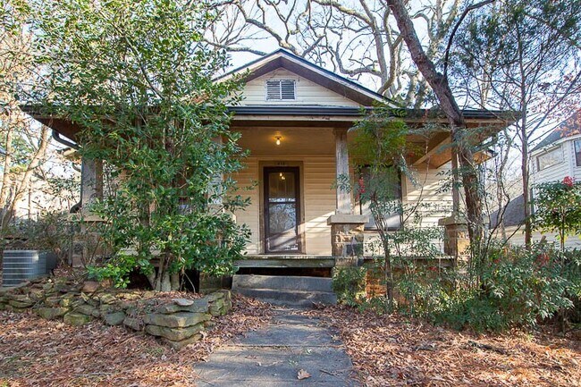 Building Photo - 416 E Huntsville Rd