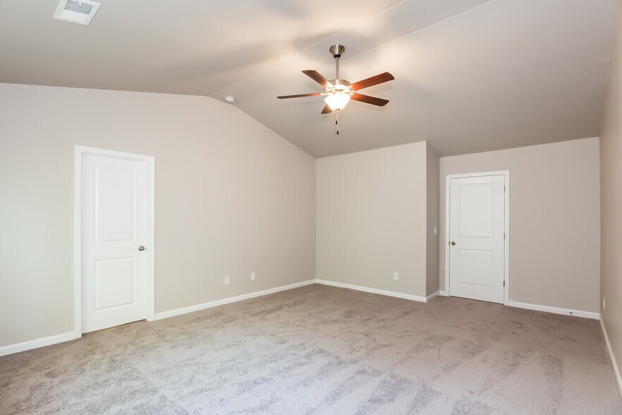 Building Photo - 10042 Brawley Ln