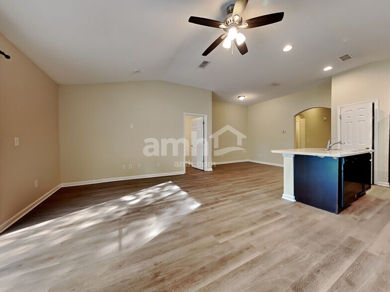 Building Photo - 6090 Sage Willow Way