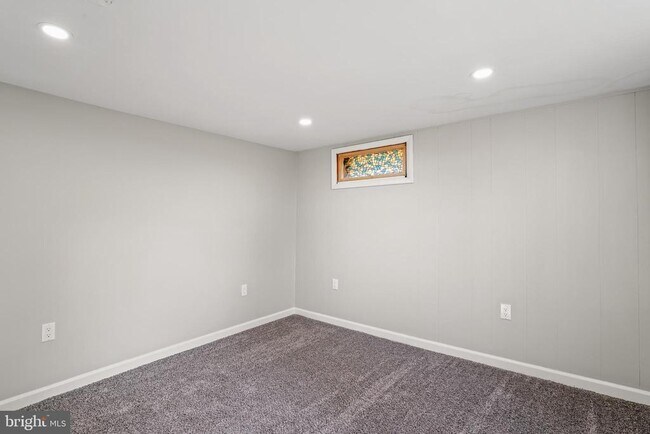 Building Photo - 695 Salem Quinton Rd