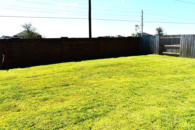 Building Photo - 27307 Azure Fls Dr