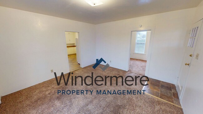 Building Photo - 948 S 3rd Ave