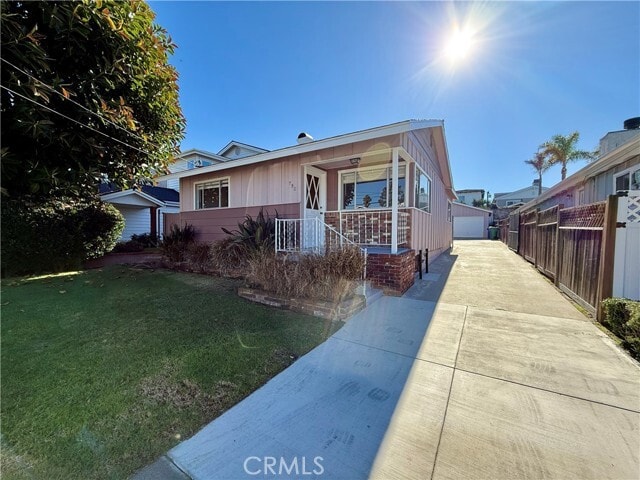 Building Photo - 750 27th St