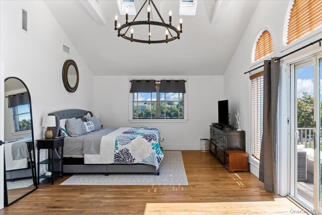 Building Photo - 20 Alanson Ln