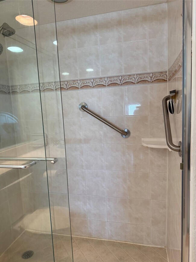 Building Photo - 101 Briny Ave