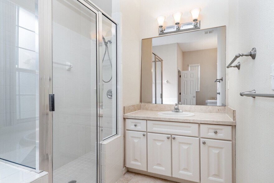 Building Photo - 3827 Alamanda Hills Ln