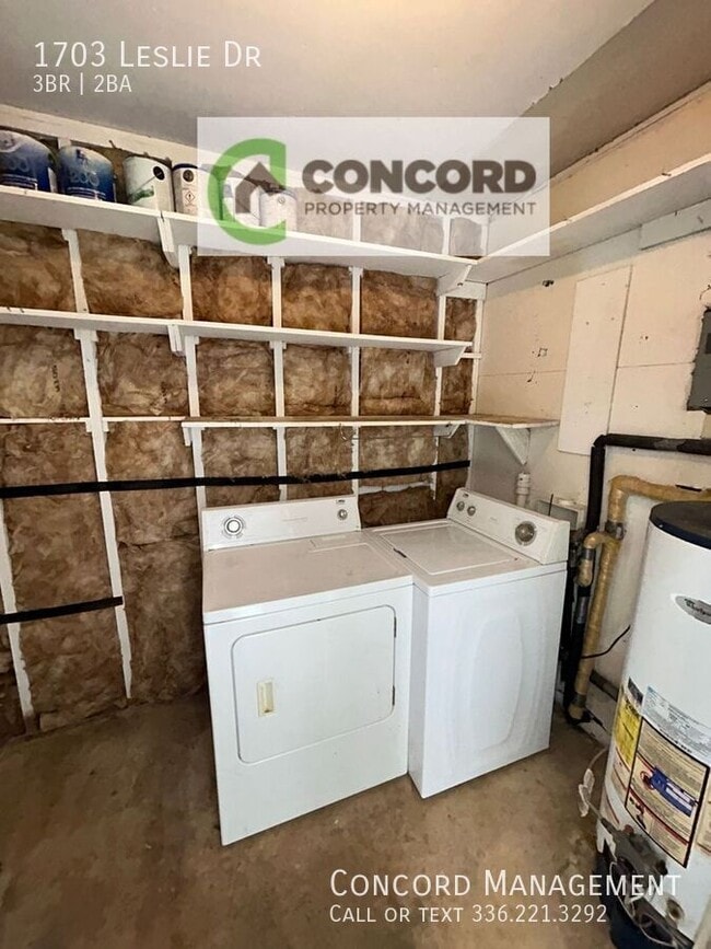 Building Photo - 1703 Leslie Rd