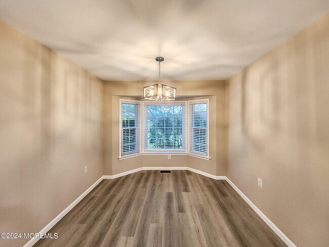 Building Photo - 3D John Adams Ct