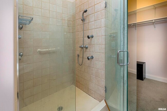 Building Photo - 3115 W Striegel Rd