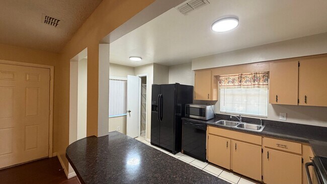 Building Photo - House For Rent - Metrowest