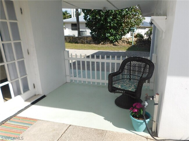 Building Photo - 74 7th St