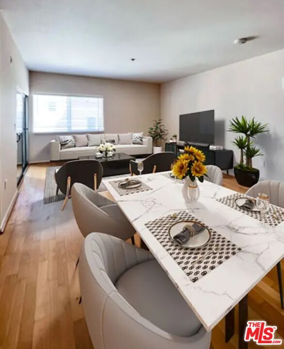 Building Photo - 2864 Sunset Pl