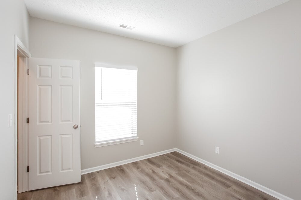 Building Photo - 7150 Parklake Pl