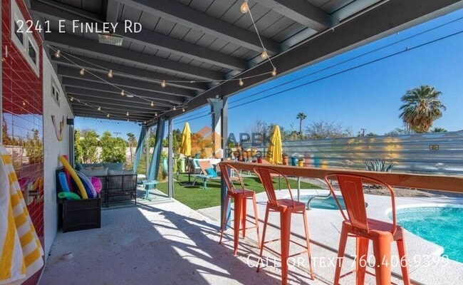 Building Photo - 2241 E Finley Rd