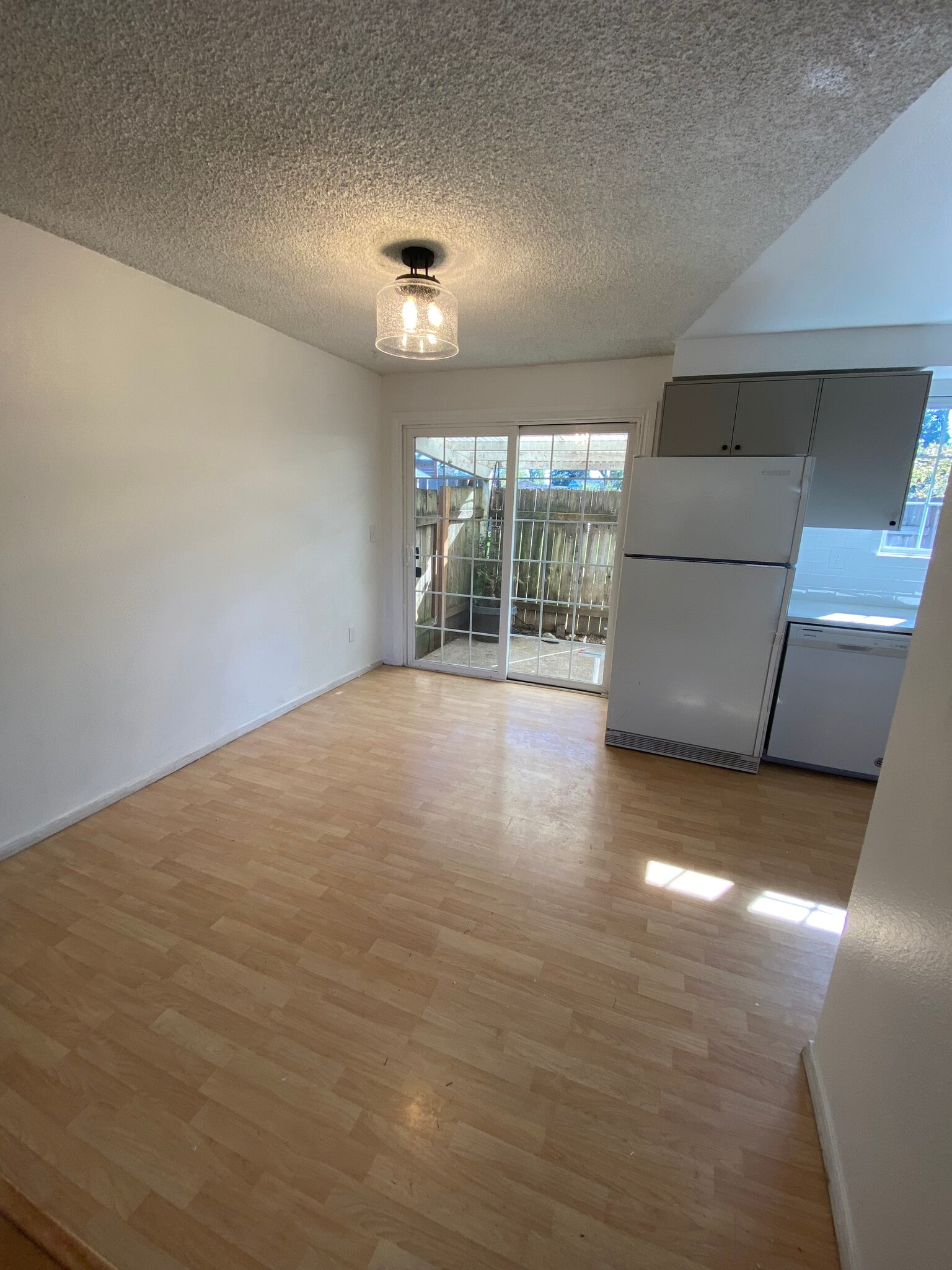 Building Photo - 1101 Hughes St