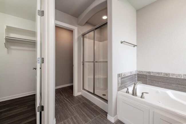 Building Photo - 4603 W Croft Dr