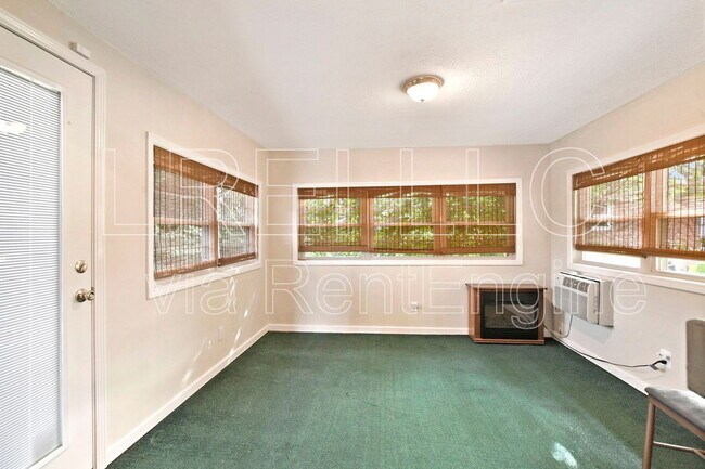 Building Photo - 3300 Furman Blvd
