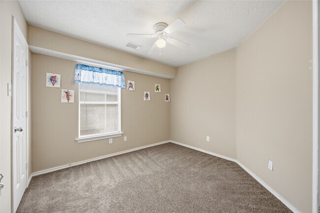 Building Photo - 8813 Elm Drake Ln